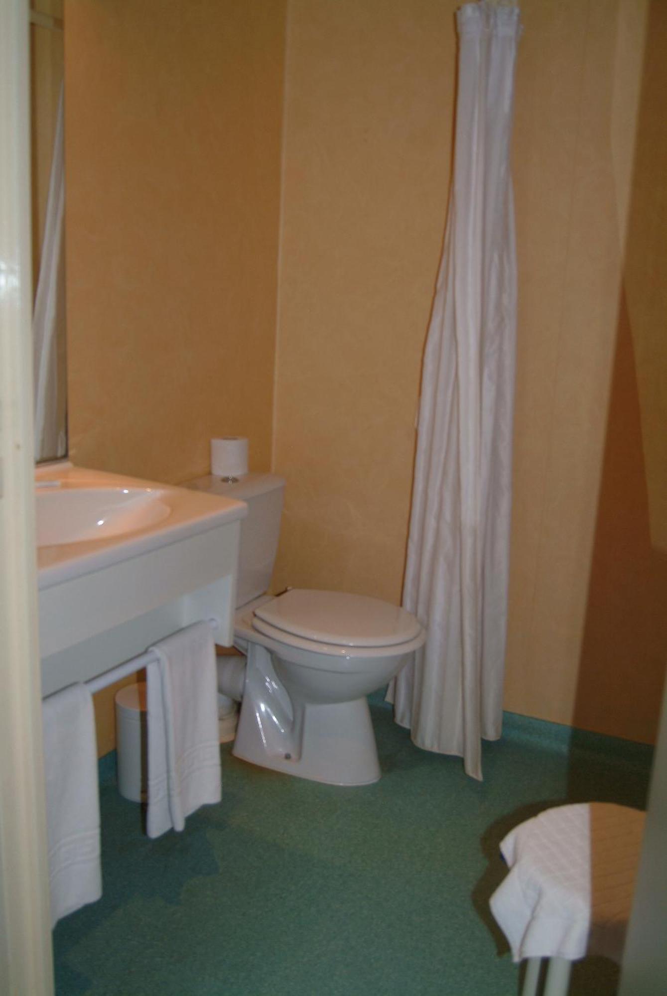 Hotel Bertrand Бар-льо-Дюк Екстериор снимка